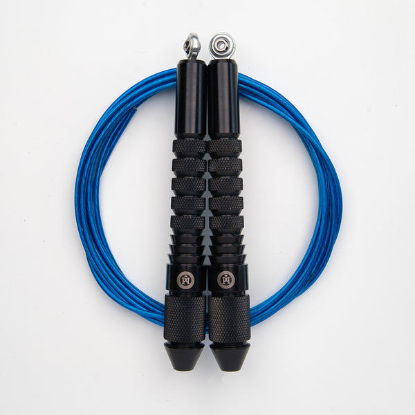 Corde à sauter noire avec câble enrobé bleu