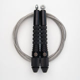 Corde à sauter noire avec câble enrobé clair